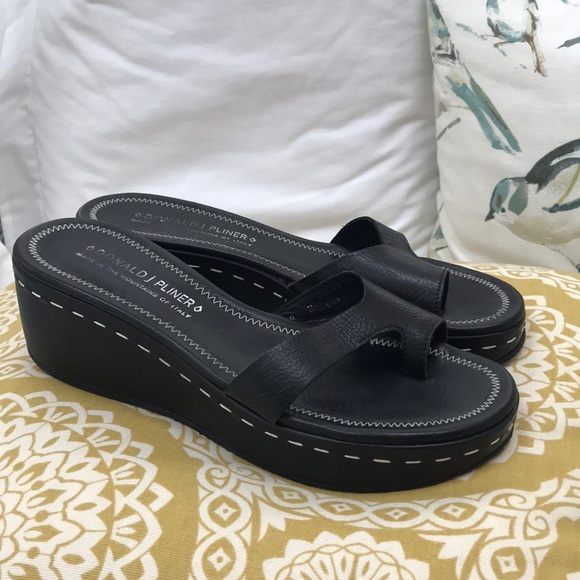 donald pliner ladies shoes
